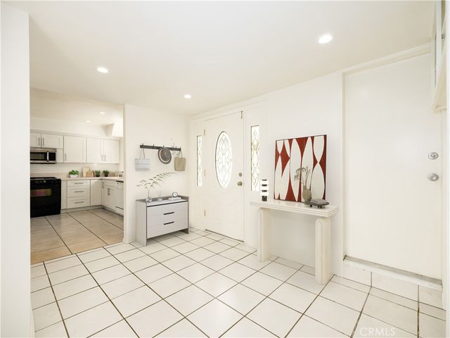 5107 Cerrillos, Woodland Hills, CA 91364