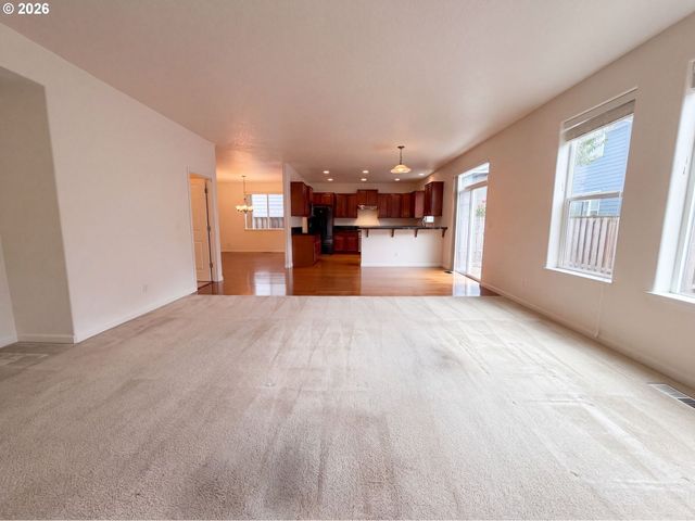 3468 Se SILVER FOX Ave, Hillsboro, OR 97123
