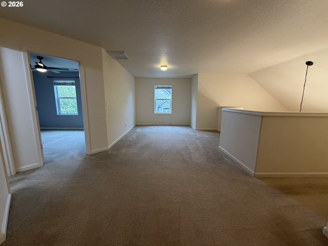 3468 Se SILVER FOX Ave, Hillsboro, OR 97123