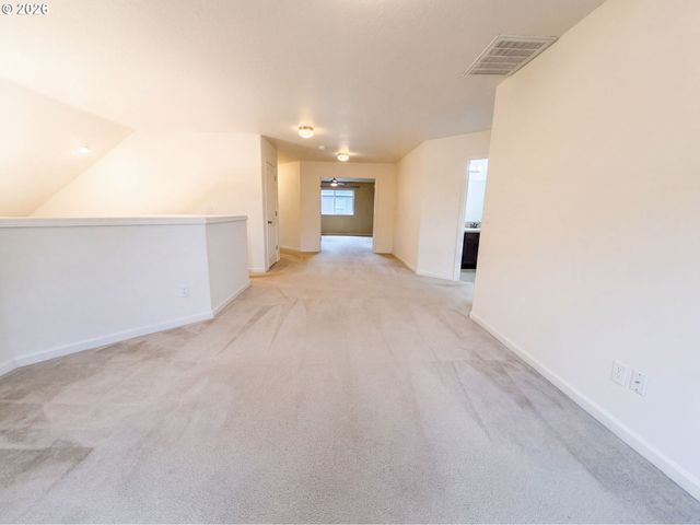 3468 Se SILVER FOX Ave, Hillsboro, OR 97123