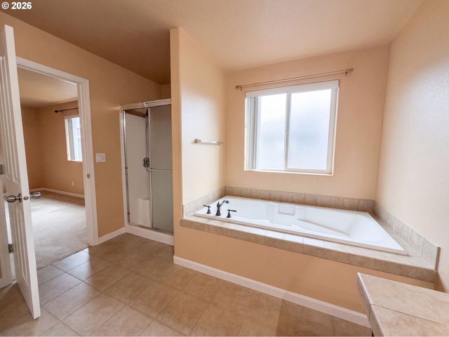 3468 Se SILVER FOX Ave, Hillsboro, OR 97123