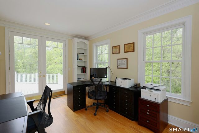 30 Whipstick Road, Ridgefield, CT 06877