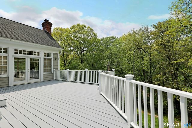 30 Whipstick Road, Ridgefield, CT 06877