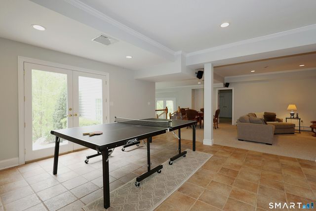 30 Whipstick Road, Ridgefield, CT 06877
