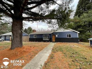 494 W Barnes Lake Road, Deerfield Twp, MI 48421