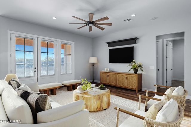 1206 N 102nd Way, Mesa, AZ 85207