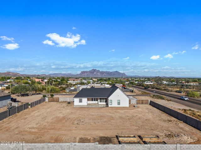 1206 N 102nd Way, Mesa, AZ 85207