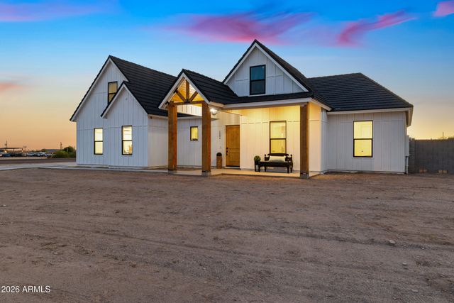 1206 N 102nd Way, Mesa, AZ 85207