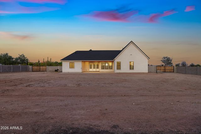 1206 N 102nd Way, Mesa, AZ 85207