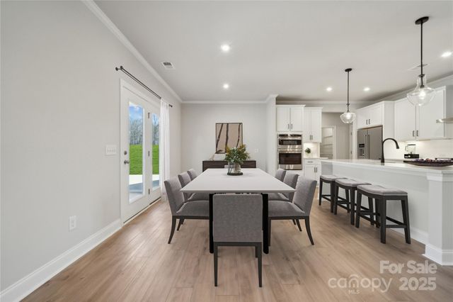 204 Balboa Street, Matthews, NC 28104