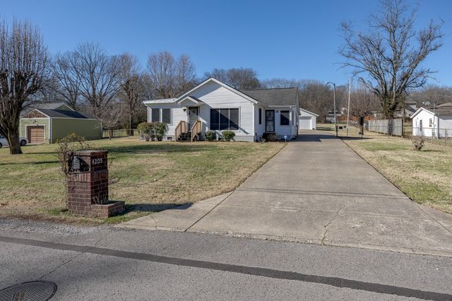 4205 Edwards Ave, Nashville, TN 37216