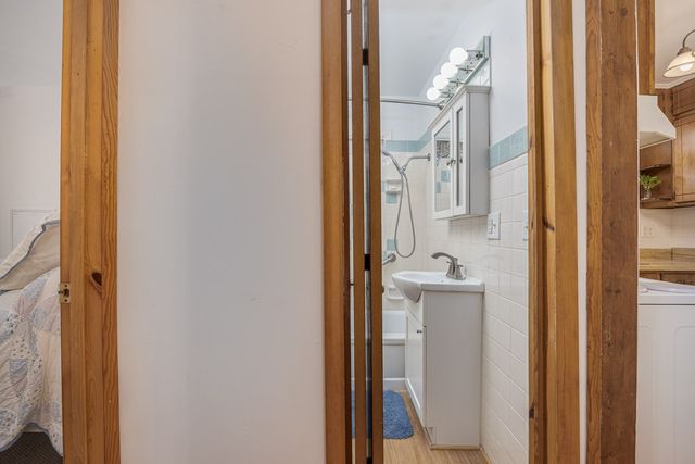 4205 Edwards Ave, Nashville, TN 37216