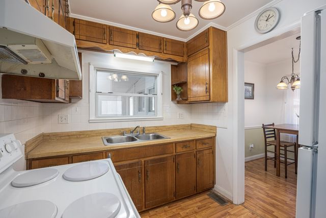 4205 Edwards Ave, Nashville, TN 37216