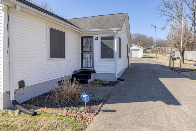 4205 Edwards Ave, Nashville, TN 37216