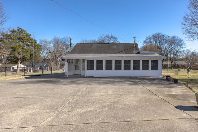 4205 Edwards Ave, Nashville, TN 37216