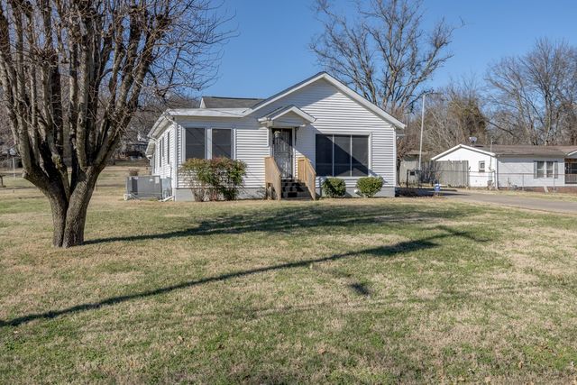 4205 Edwards Ave, Nashville, TN 37216