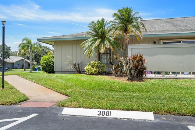 3981 NW Cinnamon Tree Circle, Jensen Beach, FL 34957