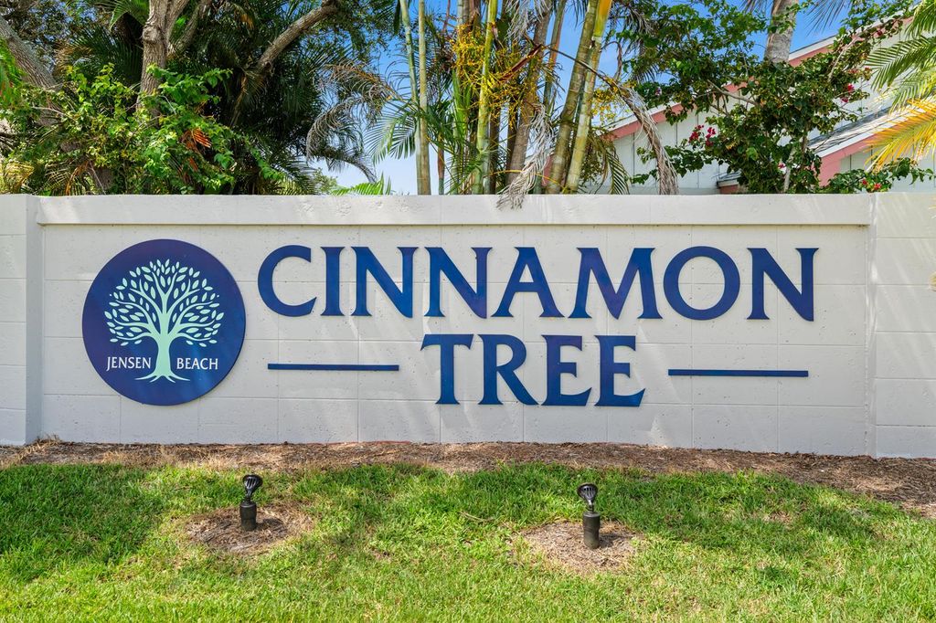 3981 NW Cinnamon Tree Circle, Jensen Beach, FL 34957