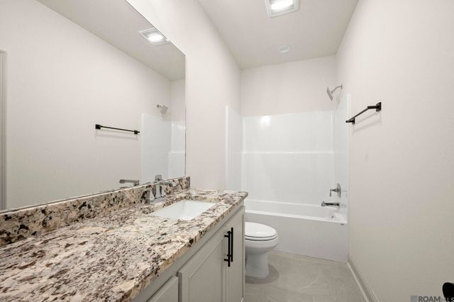 36170 Belle Parc Ave, Geismar, LA 70734