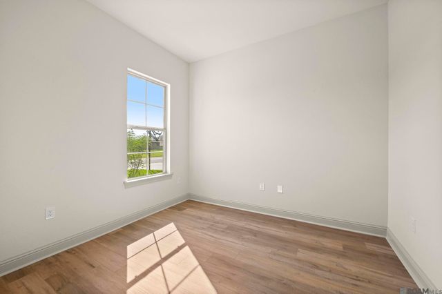 36170 Belle Parc Ave, Geismar, LA 70734