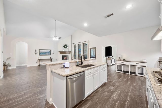 420 Silver Spur Trail, Rockwall, TX 75032