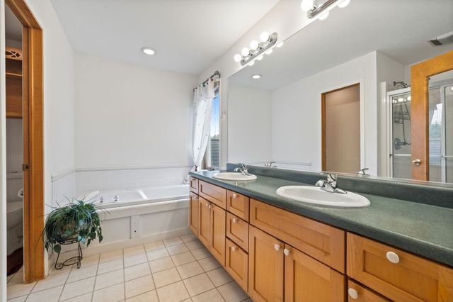 1006 NE 24th Court, Ankeny, IA 50021