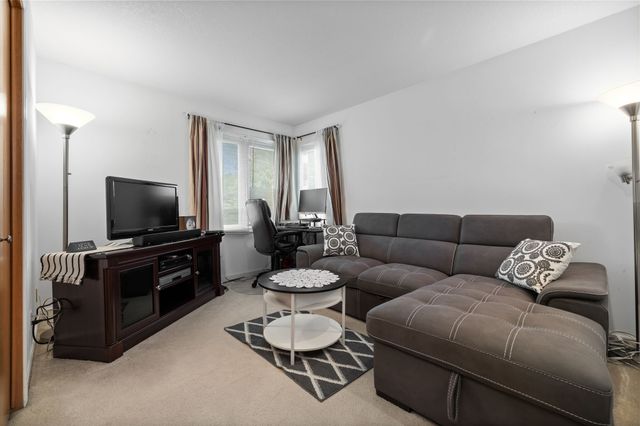1006 NE 24th Court, Ankeny, IA 50021