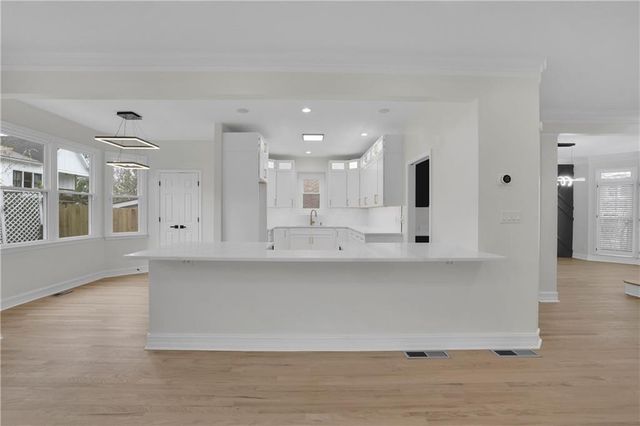 3 Highland Park Lane NE, Atlanta, GA 30306