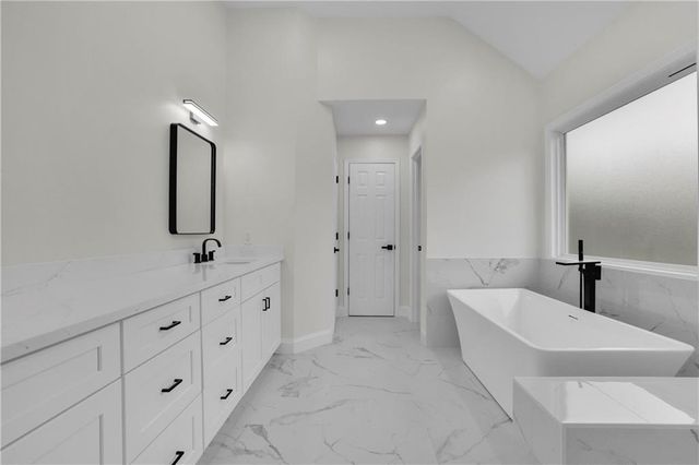 3 Highland Park Lane NE, Atlanta, GA 30306