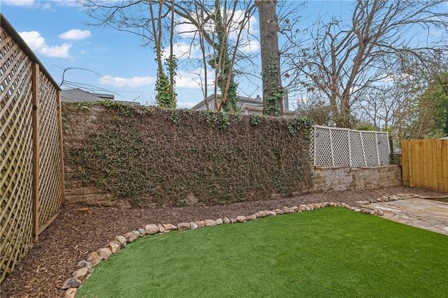 3 Highland Park Lane NE, Atlanta, GA 30306