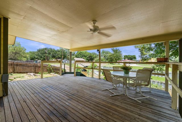 109 Channel DR, Sunrise Beach, TX 78643