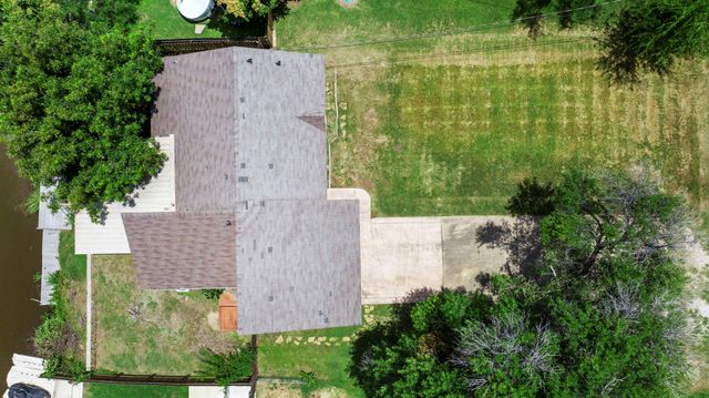 109 Channel DR, Sunrise Beach, TX 78643