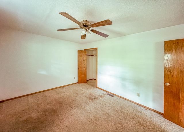 24402 Whippoorwill Drive, Golden, MO 65658