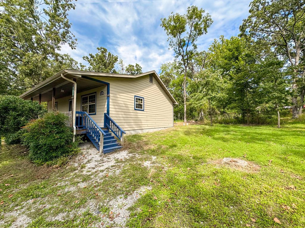 24402 Whippoorwill Drive, Golden, MO 65658