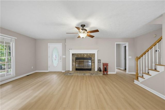 33 Mayapple Glen, Dawsonville, GA 30534