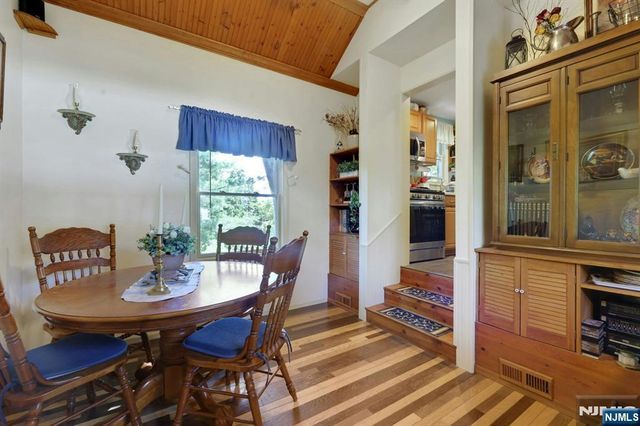2 Kushaqua Trail, West Milford, NJ 07421