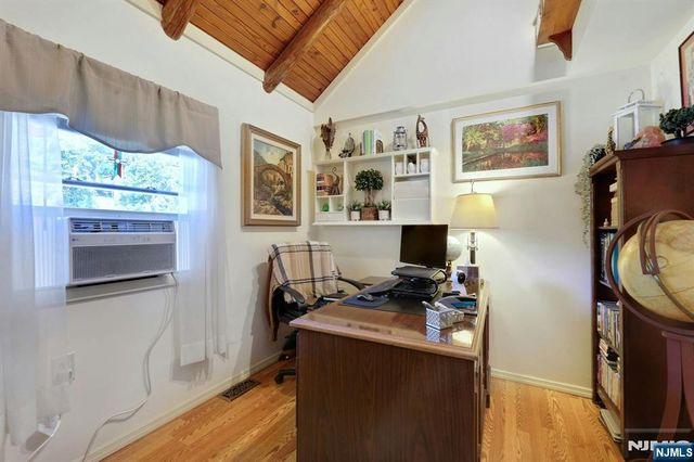 2 Kushaqua Trail, West Milford, NJ 07421