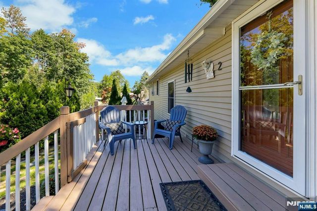 2 Kushaqua Trail, West Milford, NJ 07421