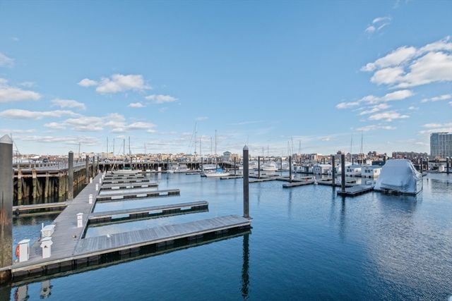 42 Eighth St. 4106, Boston, MA 02129