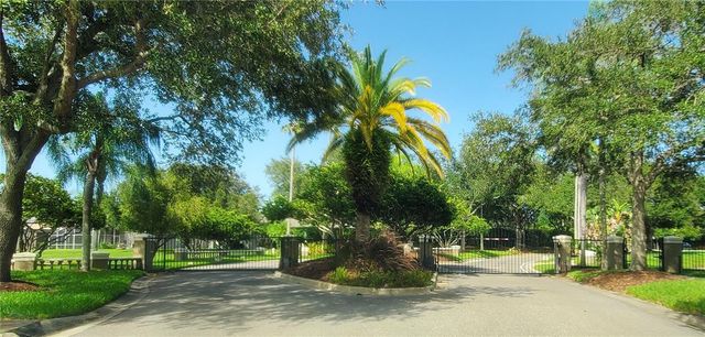 5522 REFLECTIONS BOULEVARD, Lutz, FL 33558