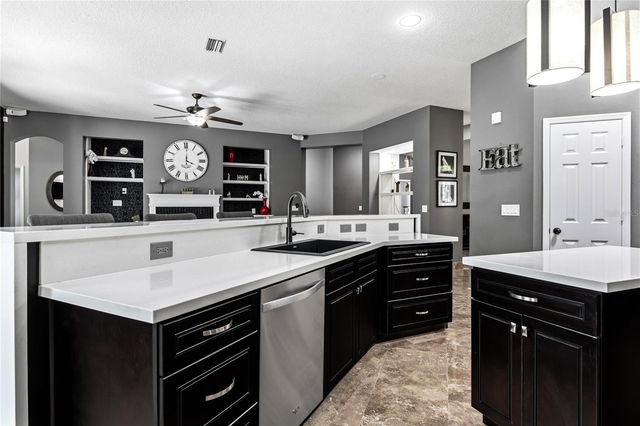 5522 REFLECTIONS BOULEVARD, Lutz, FL 33558