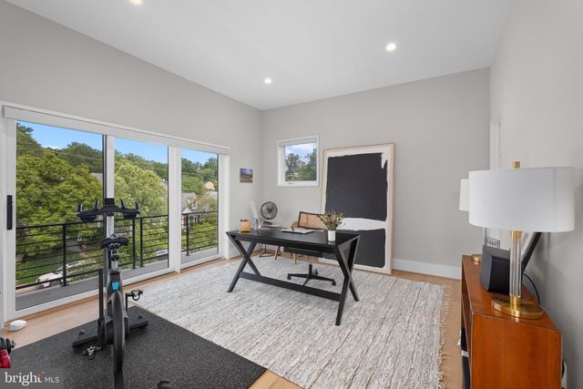 5624 SHERIER PL NW, Washington, DC 20016