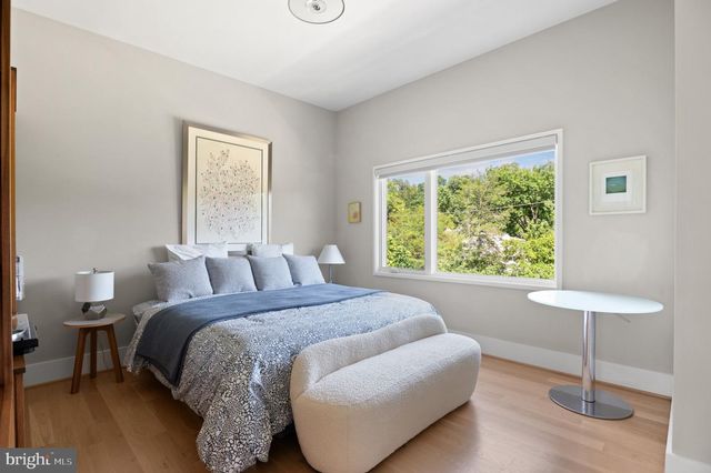 5624 SHERIER PL NW, Washington, DC 20016