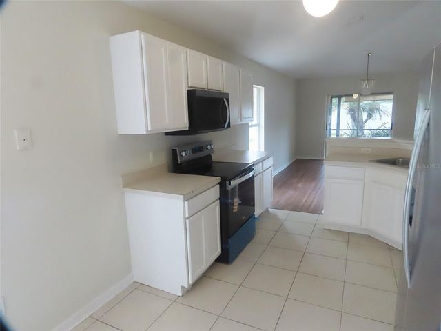118 ROYALTY CIRCLE, Sanford, FL 32771