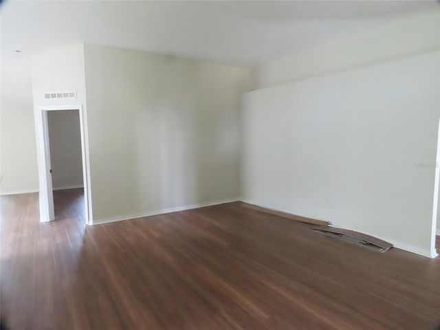 118 ROYALTY CIRCLE, Sanford, FL 32771