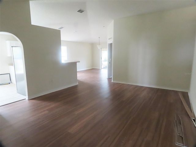 118 ROYALTY CIRCLE, Sanford, FL 32771
