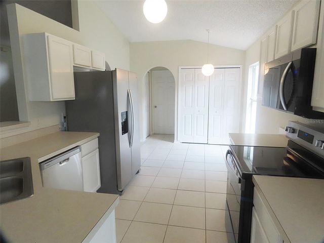 118 ROYALTY CIRCLE, Sanford, FL 32771