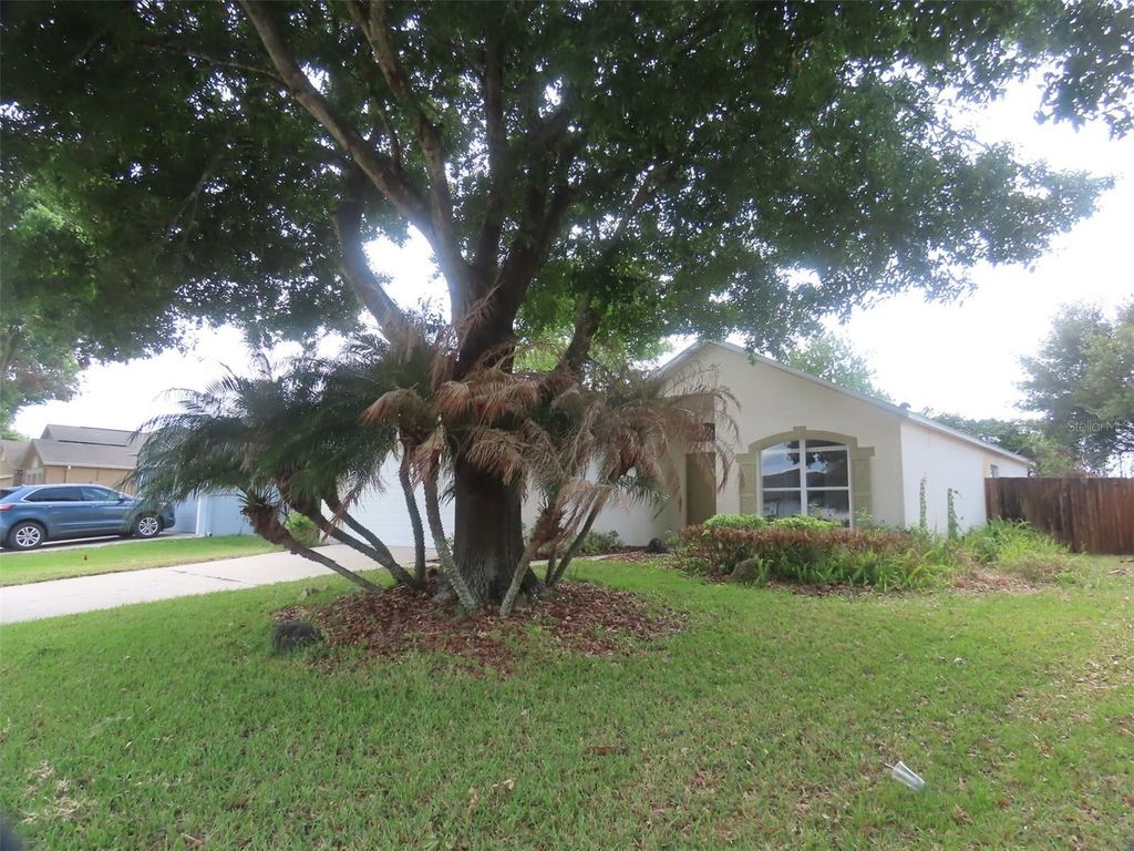118 ROYALTY CIRCLE, Sanford, FL 32771