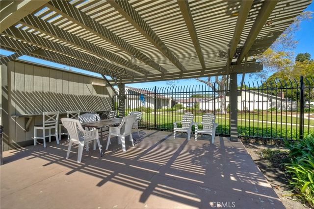 471 Los Arbolitos, Oceanside, CA 92058