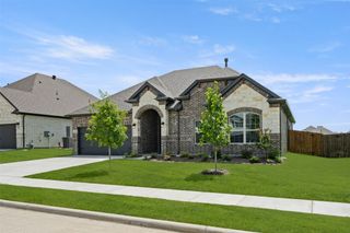 428 Burrow Drive, Waxahachie, TX 75167